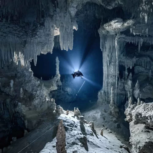 Tragedy in Sac Actun: Wrong Turn Leads to Fatal Consequences in Cave Diving Expedition